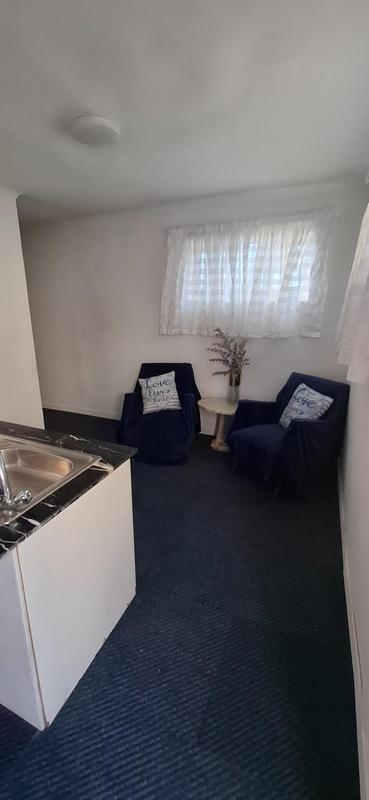 1 Bedroom Property for Sale in Goodwood Central Western Cape